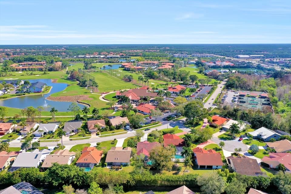 Market Report January 2025 - Naples