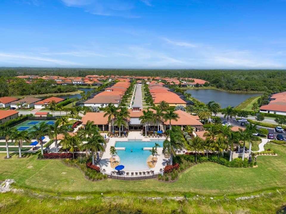 Market Report May 2024 - Naples