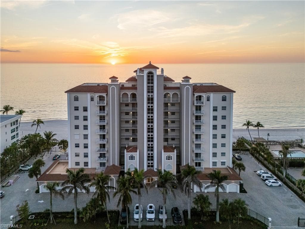 9577 Gulf Shore DR # 703