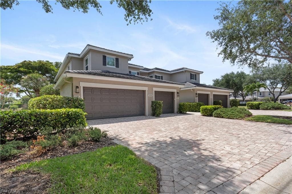 7092 Timberland CIR # 201