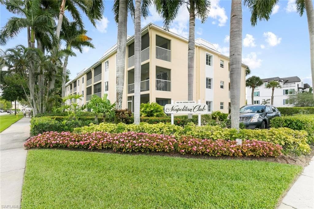 900 8th AVE S # 305