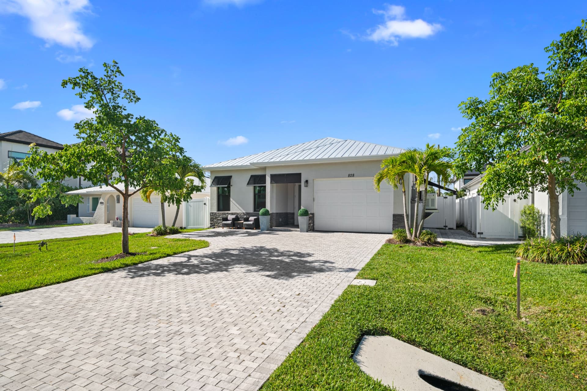 828 100th Ave N - Gallery
