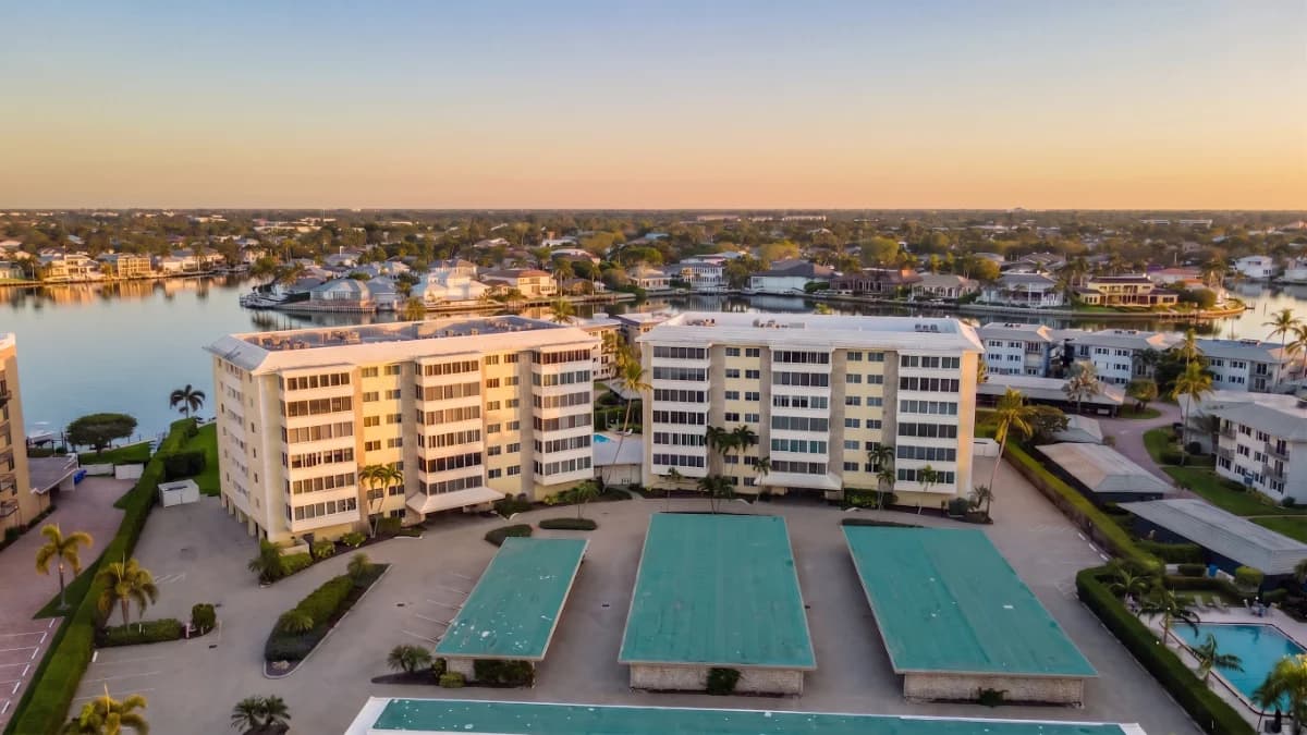 Harborside West