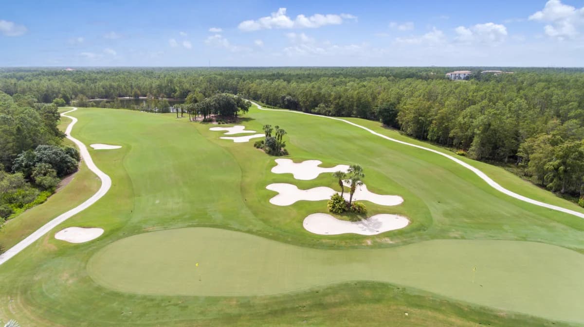 Bundled Golf Living in East Naples: A Local Market Overview