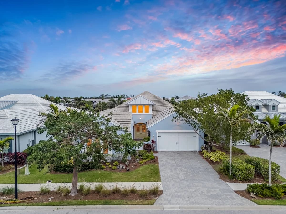 Naples Market Report August 2025 - Market Updates